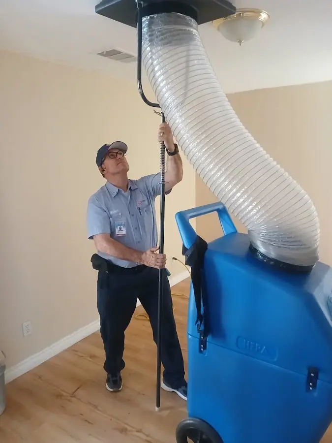 HVAC Installation technician using HEPA equipment in Breitung